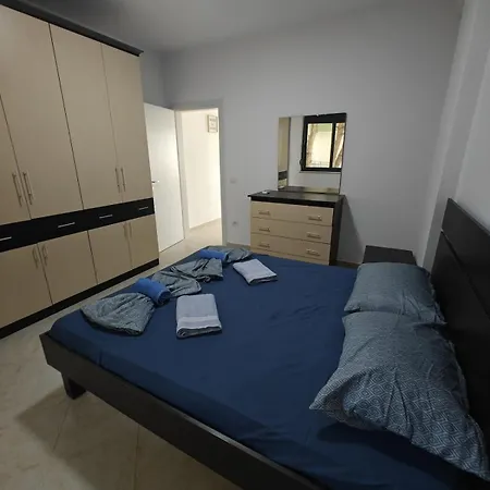 Adam Apartment *