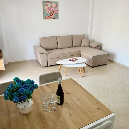 Apartment Adam *